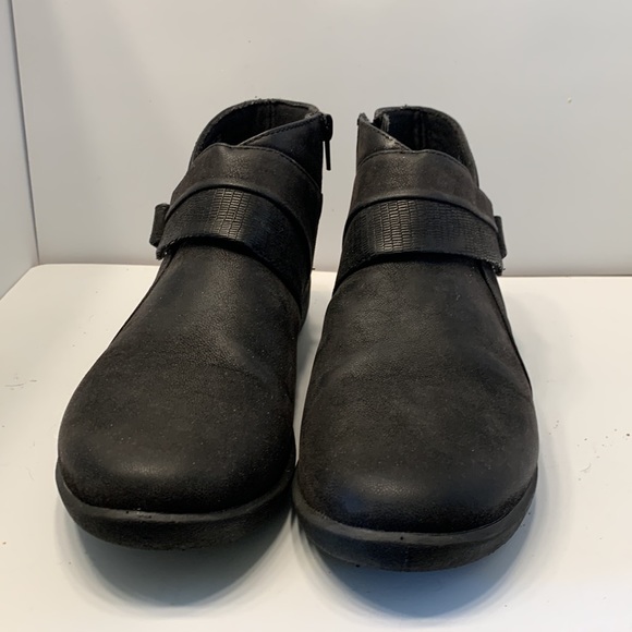 Clarks ankle bootie with zipper on one side and Velcro strap on the other. - Picture 2 of 6